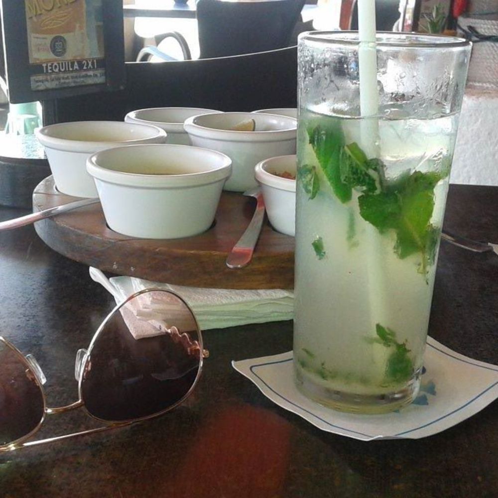 Meet your Posher, Lola